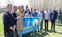 در شهرستان خدابنده برگزار شد؛  حرکت کارناوال شادی و برپایی ایستگاه تغذیه سالم