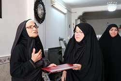 دیدار جمعی از مسئولان دانشگاه علوم پزشکی زنجان با خانواده شهید دارای ۵ فرزند