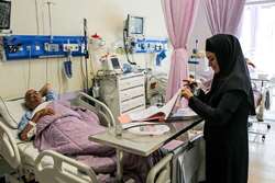 مسئول واحد روانشناسی بیمارستان ولیعصر(عج): حمایت روانی؛ همراهی مستمر بیماران از اورژانس تا بخش‌های تخصصی