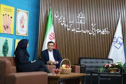 مدیر روابط‌عمومی دانشگاه علوم پزشکی زنجان در نمایشگاه عزت و پیشرفت: نمایش ۳۰ اثر هنری با محوریت جوانی جمعیت در غرفه دانشگاه