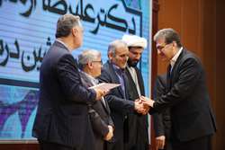 با حضور معاون فرهنگی دانشجویی وزارت بهداشت؛  آئین تکریم معاون درمان دانشگاه علوم پزشکی زنجان برگزار شد